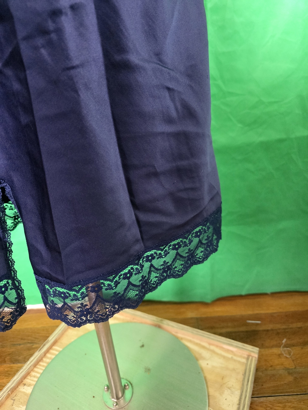 Christian Dior Vintage Navy Half Slip S  Lace Hem, Embroidered Dior Logo, ILGWU - Picture 7 of 14
